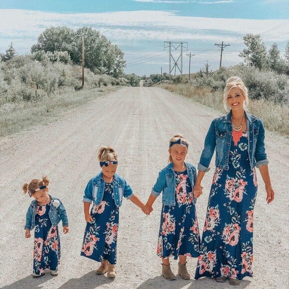 Mommy and Me Dress Set Floral Summer Beach Sleeveless with Headband - Picture 2 of 5